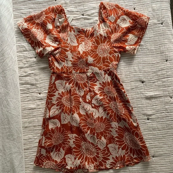 Madewell silk tie-front sunflower dress - Picture 5 of 7